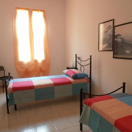 B&B Timo E Rosmarino Sermide Bagian luar foto